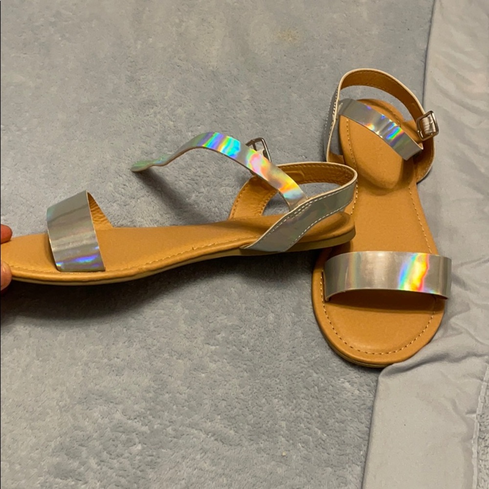 Sandles - Picture 2 of 2
